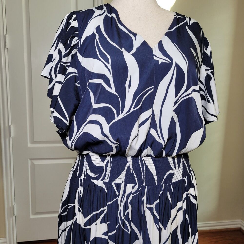 Chico's Floral Tiered Smocked Waist Maxi Dress Blue White Women 16 (Size 3) - Picture 11 of 17